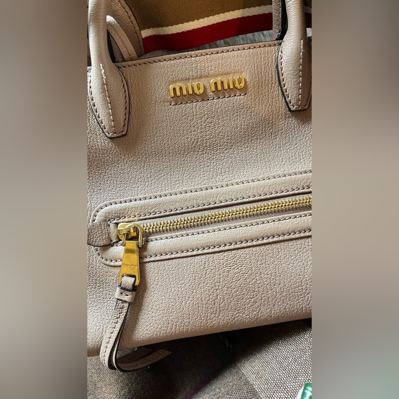 Authentic Miumiu sheep leather small bag - Picture 3 of 11